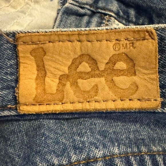 VTG Lee High Waisted Denim Shorts Women’s Size 12 USA Made Mom Jean Style 100% C - Picture 5 of 6